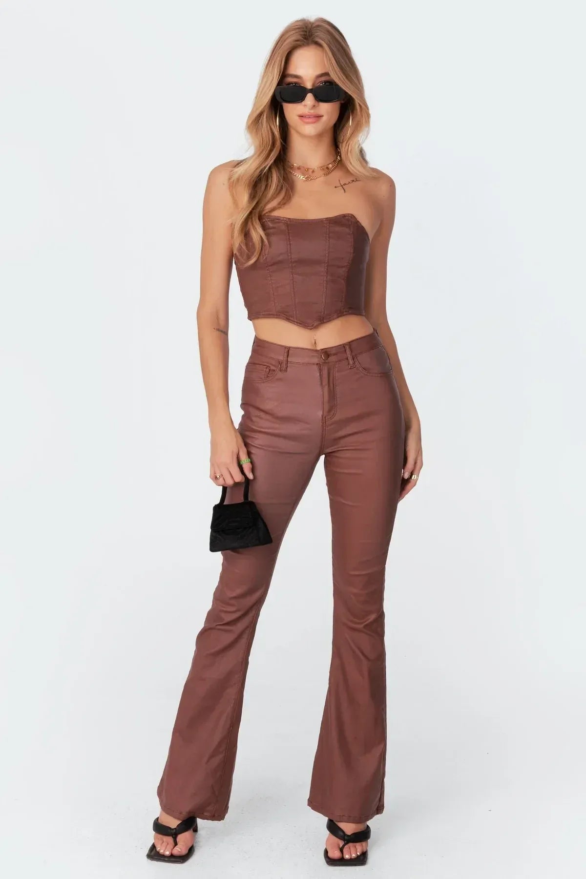 Pantalón Noir Flare